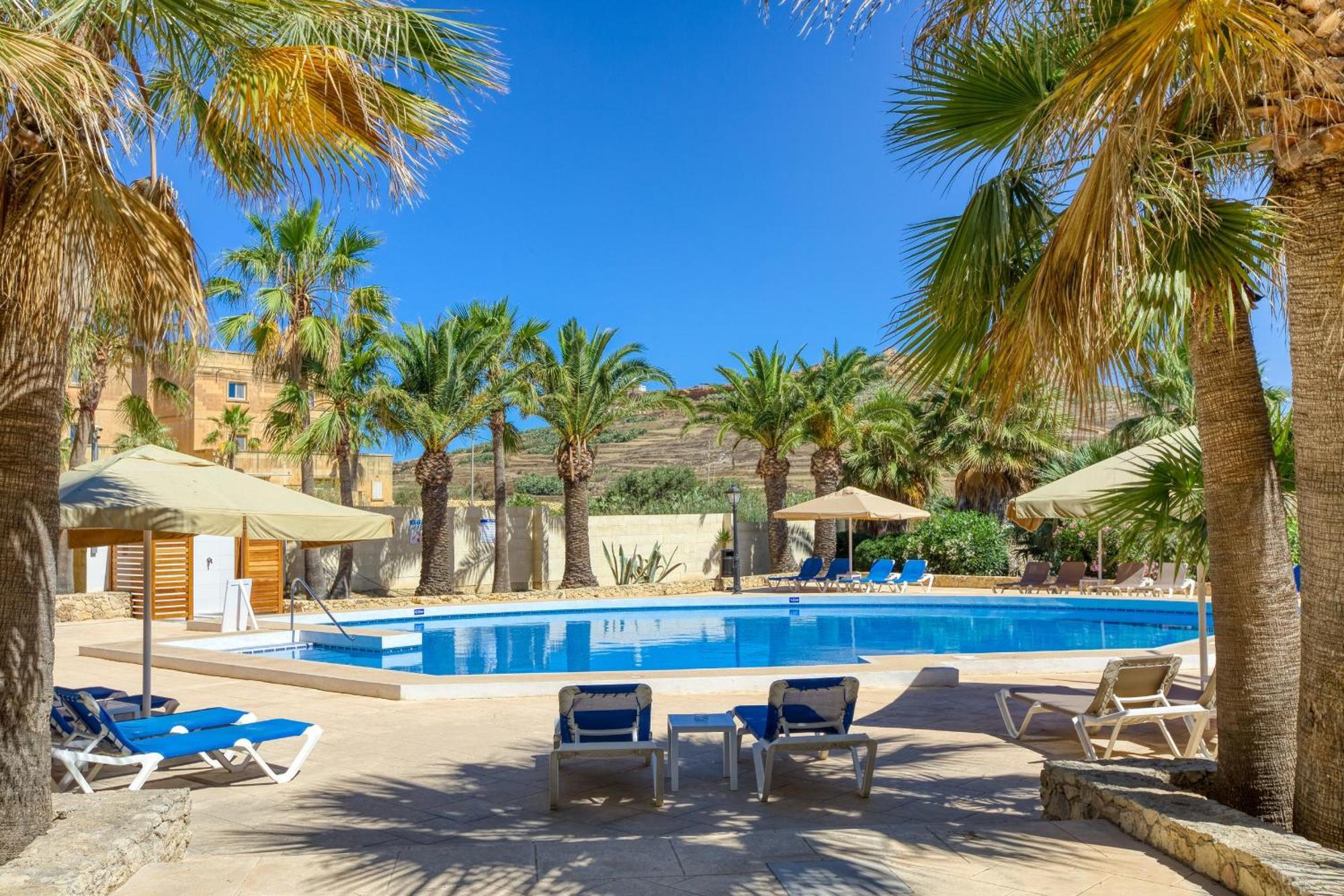 Ta Frenc Apartments Għasri Exteriör bild
